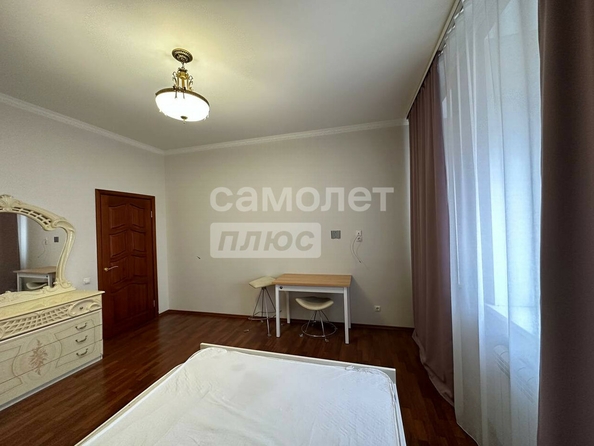 
  Продается 3-комн. квартира, 67.7 м², Кемеровская ул, д. 24
. Фото 3.