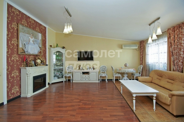 
  Продается 3-комн. квартира, 126.5 м², Лазо ул, д. 21
. Фото 3.