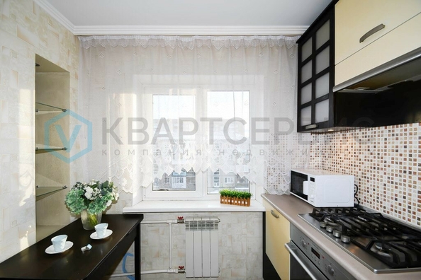 
  Продается 3-комн. квартира, 64.2 м², Рождественского ул, д. 13
. Фото 3.