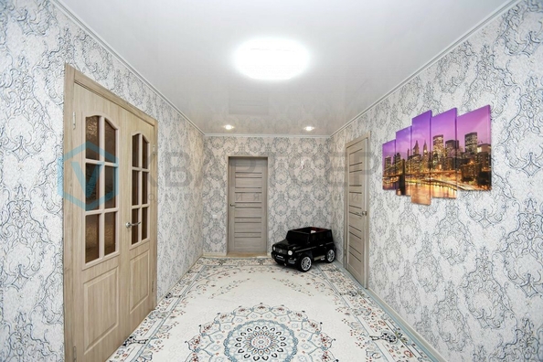 
  Продается дом, 130 м², Омск
. Фото 2.