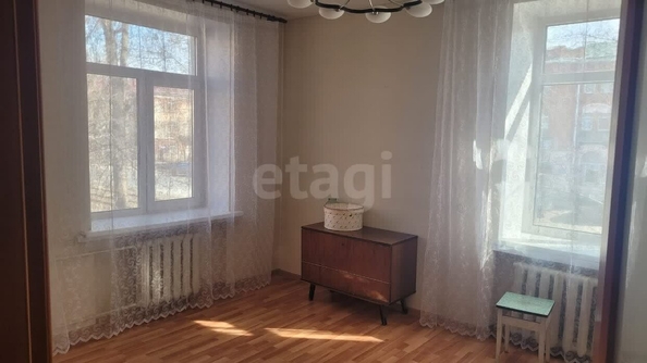 
  Продается 3-комн. квартира, 66 м², Серова ул, д. 14
. Фото 4.