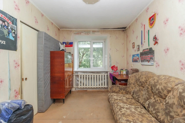 
  Продается 3-комн. квартира, 60 м², Кировская 8-я ул, д. 101
. Фото 1.