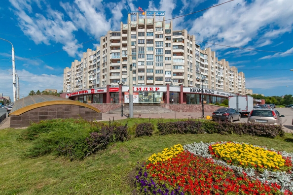 
  Продается 2-комн. квартира, 53.7 м², Красный Путь ул, д. 18
. Фото 4.