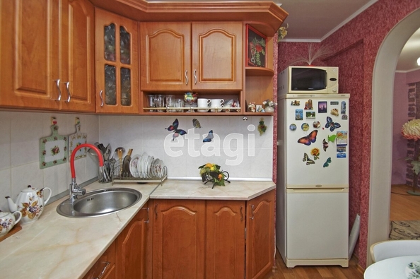 
  Продается 3-комн. квартира, 60.2 м², Декабристов ул, д. 139
. Фото 1.
