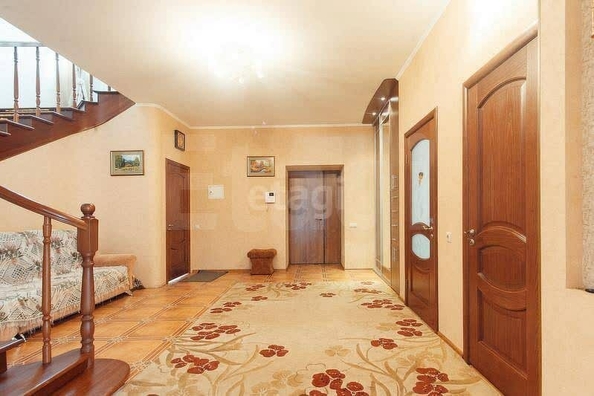 
  Продается дом, 505 м², Омск
. Фото 3.