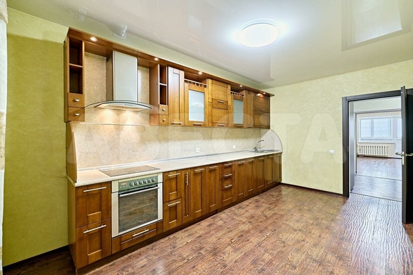 
  Продается 3-комн. квартира, 98.5 м², Северная 27-я ул, д. 44/1
. Фото 3.