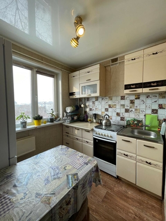 
  Продается 4-комн. квартира, 76 м², Сибирский пр-кт, д. 8
. Фото 5.