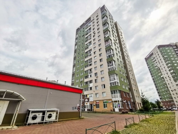 
  Продается 2-комн. квартира, 58.4 м², Кузьмина б-р, д. 27
. Фото 5.