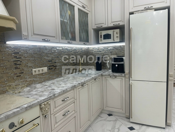 
  Продается 2-комн. квартира, 42 м², Комарова пр-кт, д. 11/4
. Фото 4.