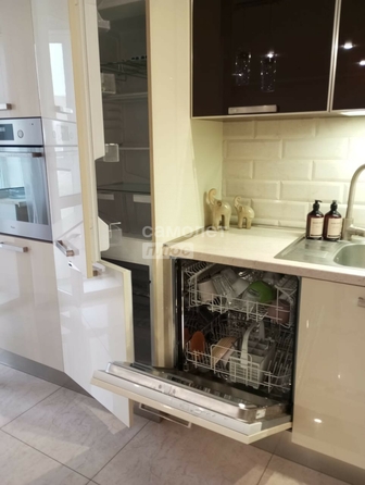 
  Продается 2-комн. квартира, 64.6 м², Комарова пр-кт, д. 21к1
. Фото 4.