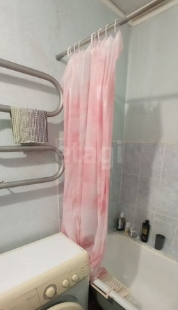 
  Продается 2-комн. квартира, 42 м², Космический пр-кт, д. 25
. Фото 5.