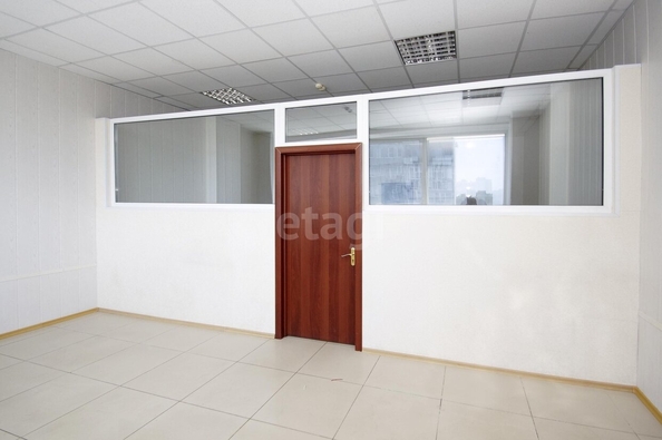 
  Сдается офис, 50.2 м², Линия 24-я ул, д. 59
. Фото 2.