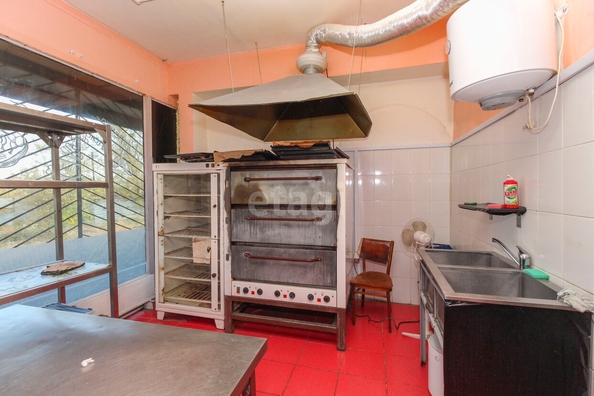 
  Продается универсальное помещение, 98.2 м², Звездная ул, д. 2Е
. Фото 4.