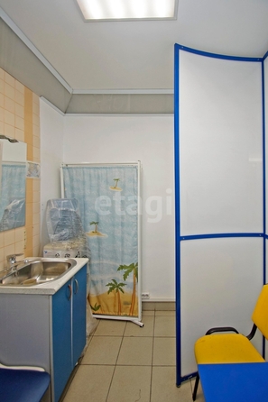 
  Продается универсальное помещение, 68.6 м², Ядринцева ул, д. 24
. Фото 1.