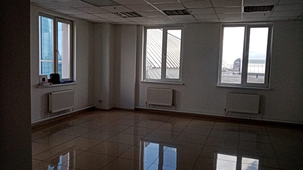 
  Сдам офис, 45.5 м², 70 лет Октября ул, д. 25/7
. Фото 2.