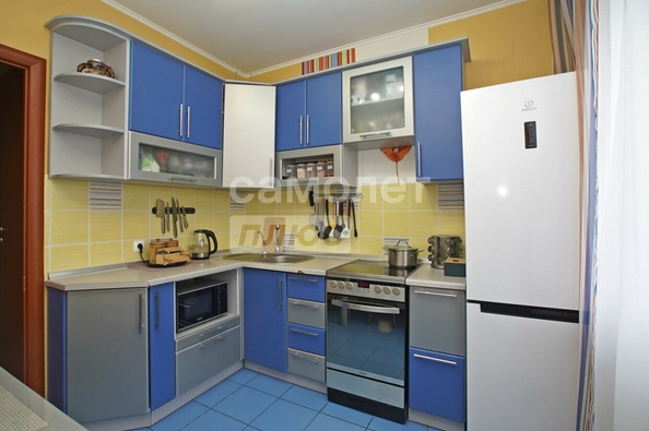 
  Продается 2-комн. квартира, 52.5 м², Дмитриева ул, д. 1/4
. Фото 2.