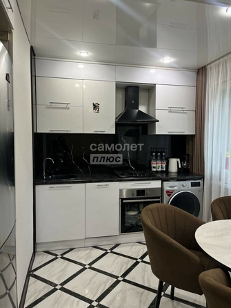 
  Продается 3-комн. квартира, 60 м², 20-го партсъезда, д. 52
. Фото 1.