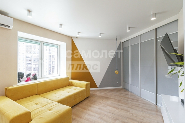 
  Продается 1-комн. квартира, 42.8 м², Перелета ул, д. 31
. Фото 1.