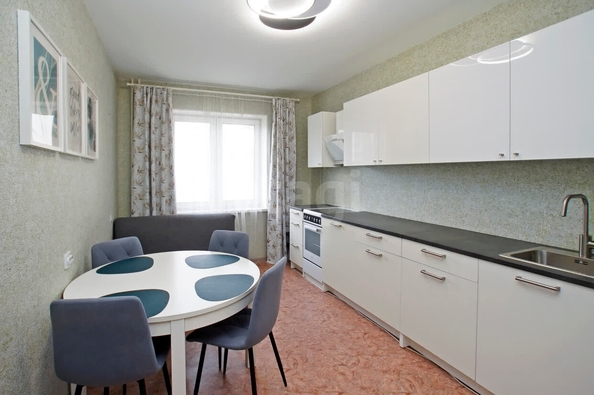 
  Продается 2-комн. квартира, 54.8 м², Космический пр-кт, д. 14Бк7
. Фото 4.