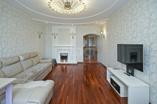 
  Продается 3-комн. квартира, 108.2 м², Куйбышева ул, д. 62
. Фото 2.