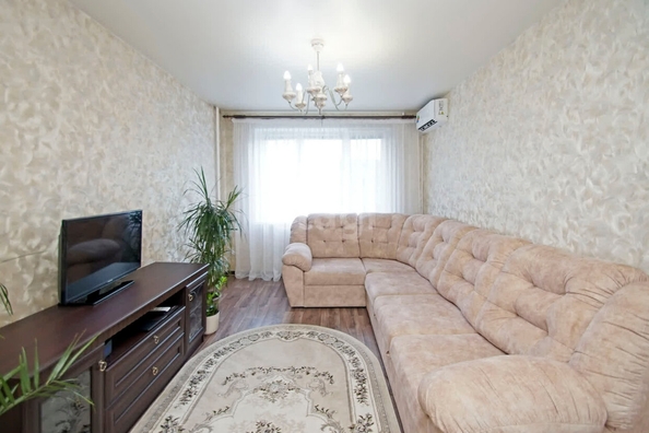 
  Продается 1-комн. квартира, 30 м², Карело-Финская ул, д. 23
. Фото 4.