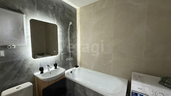 
  Продается 2-комн. квартира, 44 м², Северная 27-я ул, д. 1А
. Фото 2.