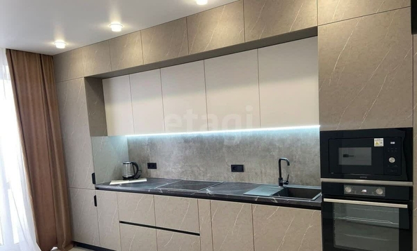 
  Сдается 2-комн. квартира, 65 м², Северная 5-я ул, д. 124
. Фото 2.