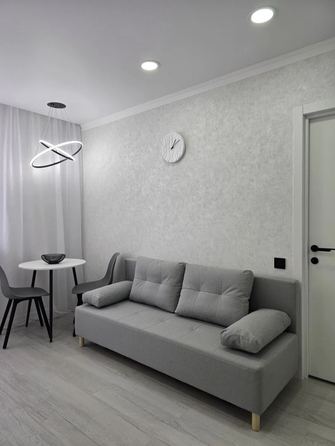 
  Продается 1-комн. квартира 36 м², в ЖК Садовый, дом 10. Фото 14.