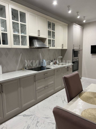 
   Продам 3-комнатную, 94 м², Нечевский пер, 2

. Фото 3.