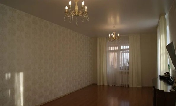 
   Продам 3-комнатную, 128 м², Школьный пер, 6А

. Фото 6.
