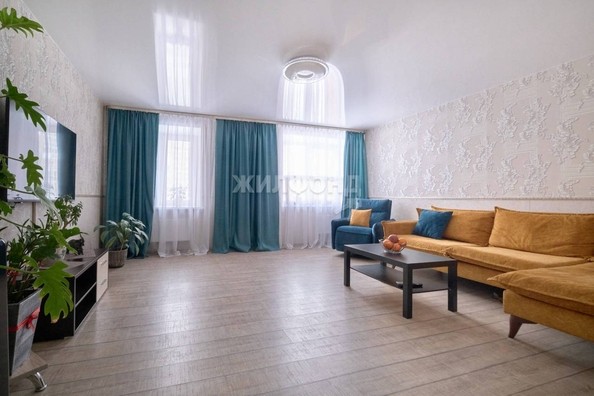 
   Продам 3-комнатную, 101 м², Богдана Хмельницкого пер, 12

. Фото 9.