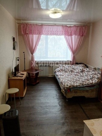 
   Продам 1-комнатную, 18 м², Фрунзе пр-кт, 12б

. Фото 1.