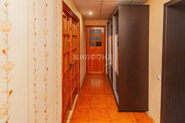 
   Продам 2-комнатную, 46.2 м², Коммунистический пр-кт, 151

. Фото 3.