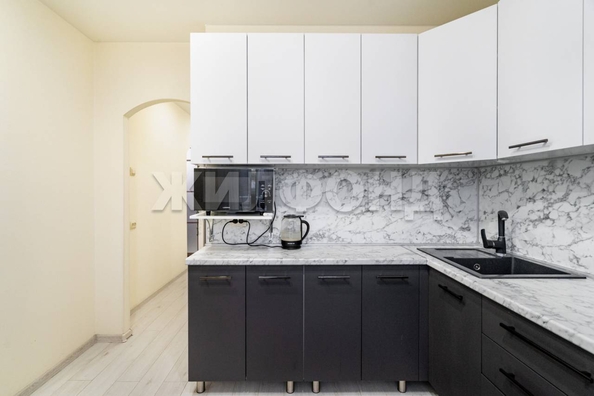 
   Продам 1-комнатную, 35.7 м², Сибирская ул, 111

. Фото 2.