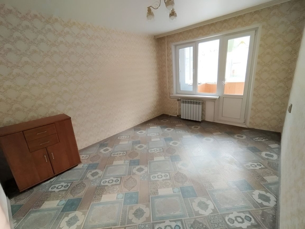 
   Продам 4-комнатную, 58.6 м², Лебедева ул, 111

. Фото 3.