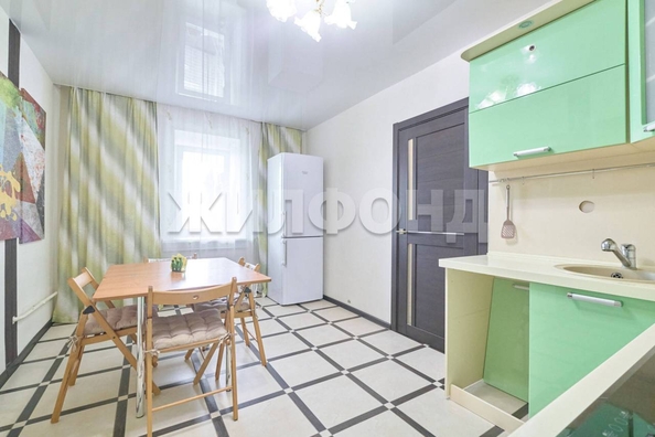 
  Продается 2-комн. квартира, 49 м², Ивана Черных ул, д. 48
. Фото 9.