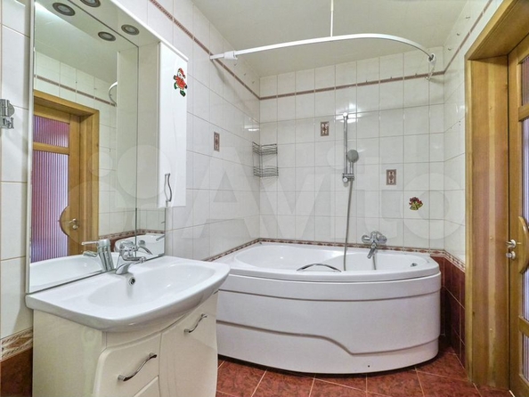 
  Продается 2-комн. квартира, 66.9 м², Карповский пер, д. 12
. Фото 7.