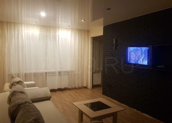 
  Продается 2-комн. квартира, 46 м², Киевская ул, д. 109/2
. Фото 2.