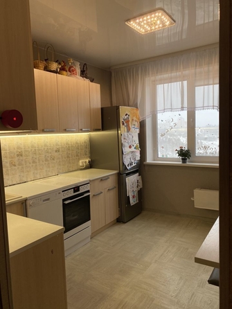 
   Продам 2-комнатную, 53 м², Обручева ул, 14

. Фото 4.