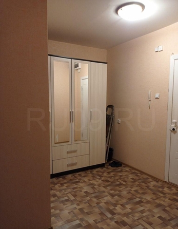 
  Продается 1-комн. квартира, 44 м², Алтайская ул, д. 80
. Фото 3.