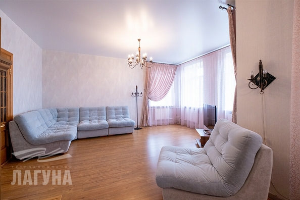 
   Продам дом, 315.3 м², Зоркальцево

. Фото 8.