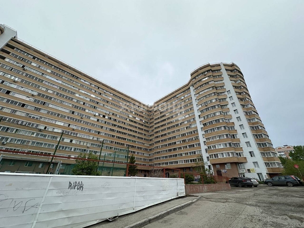 
   Продам 1-комнатную, 44 м², Ленская ул, 31

. Фото 16.