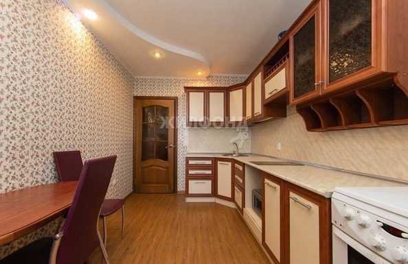 
   Продам 2-комнатную, 64.9 м², Никитина ул, 56

. Фото 17.