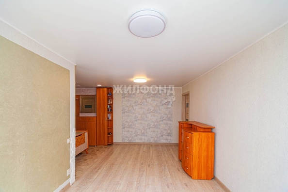 
   Продам 2-комнатную, 42.5 м², Строителей ул, 17

. Фото 4.