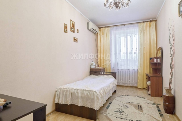 
   Продам 1-комнатную, 51 м², Карла Маркса ул, 34

. Фото 13.