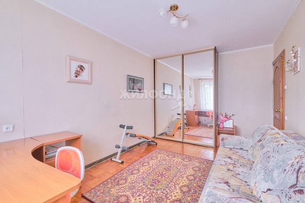 
   Продам 4-комнатную, 79.2 м², Карла Ильмера ул, 15

. Фото 9.