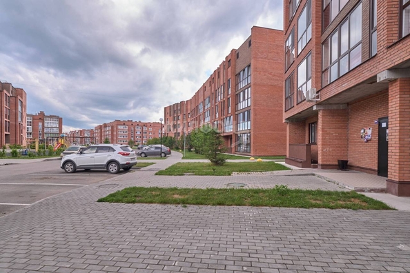 
   Продам 3-комнатную, 57 м², Николая Гумилёва (Северный мкр.) б-р, 4

. Фото 26.