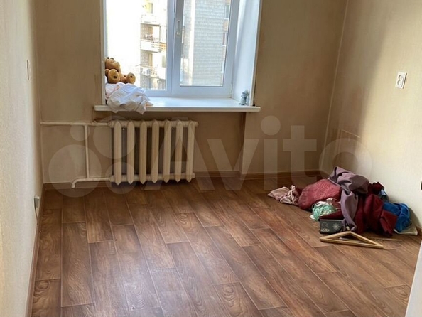 
  Продается 3-комн. квартира, 56.6 м², Бела Куна ул, д. 18
. Фото 9.