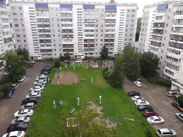 
   Продам 1-комнатную, 35.93 м², Сибирская ул, 104

. Фото 11.