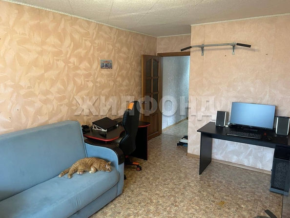 
   Продам 3-комнатную, 51.4 м², Алтайская ул, 105

. Фото 9.